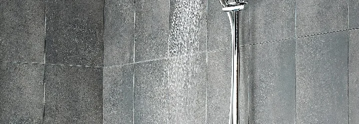 Duschkopf mit Wasserstrahl